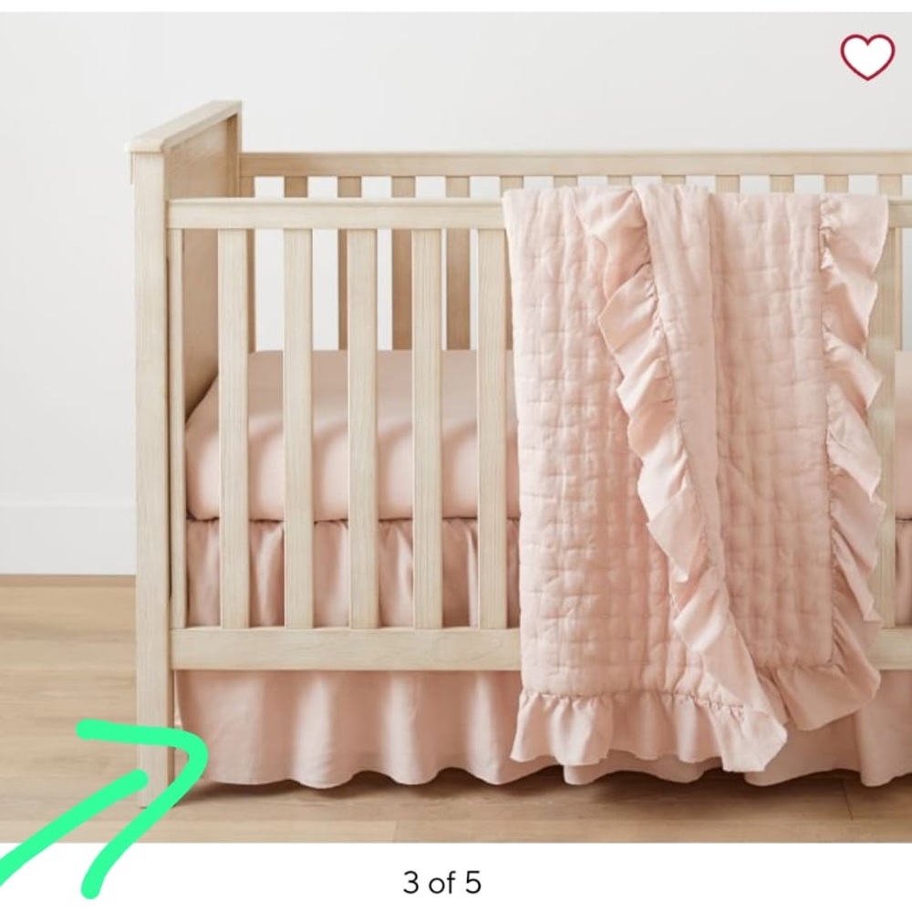 Crib skirt